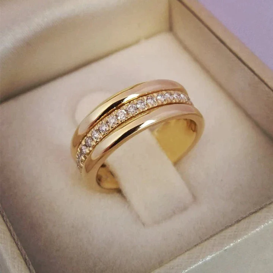 Sarah - Vintage Style Ring with Set Zirconia