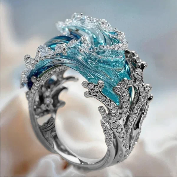 Ring with Pearl and Crystal – Unique